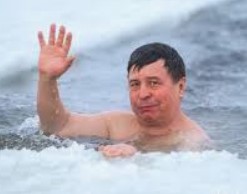 Врач рассказал, как правильно закаляться на холоде