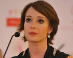 Чулпан Хаматова получила диплом с задержкой на 23 года
