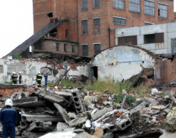 В Новосибирске рухнула бойня с рабочими внутри