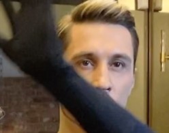 Билан в самоизоляции переоделся в женское боди