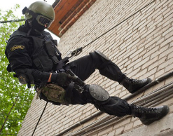 Москвич полгода держал в заложниках маленькую дочь