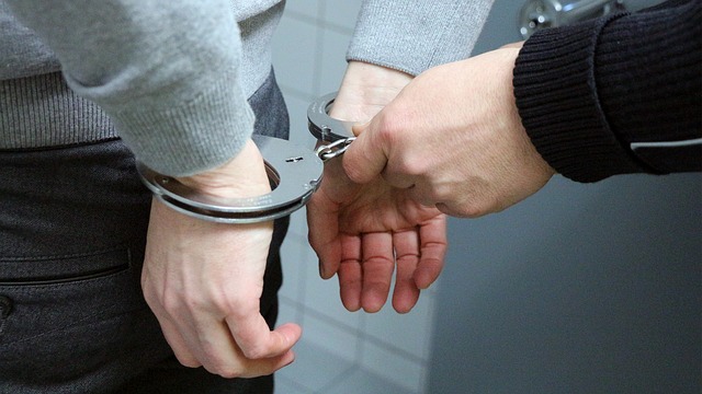 Таможня РФ поймала китайца с 47 осколками метеорита