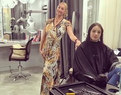 Фанаты: Волочкова плохо влияет на дочь