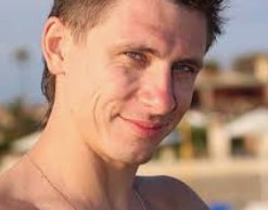Батрутдинова застали сразу с двумя красотками