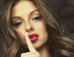 Гости Нюши нечаянно показали публике ее дочку