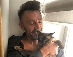Шнуров решил уйти в живопись после «Ленинграда»
