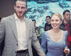 Пелагея намекнула на "третьих лиц" в своем разводе