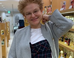 Елена Малышева мечтает о пластической операции