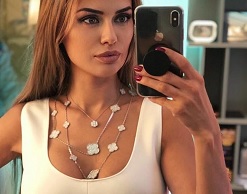 "Что с грудями?": возвращение Бони в Instagram