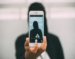 Смертельное селфи. Выстрел прервал фотосессию