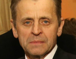 Михаил Барышников получил гражданство Латвии