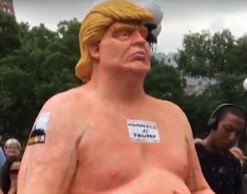 Статую Трампа пустили с молотка за $28 тысяч