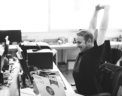 Умственная работа начинается с «правильной» осанки