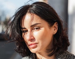 Тина Канделаки получает миллионы евро, ведя лекции
